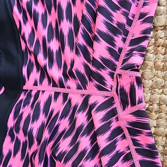 A) NIKE  Capri running pants - Picture 6 of 7